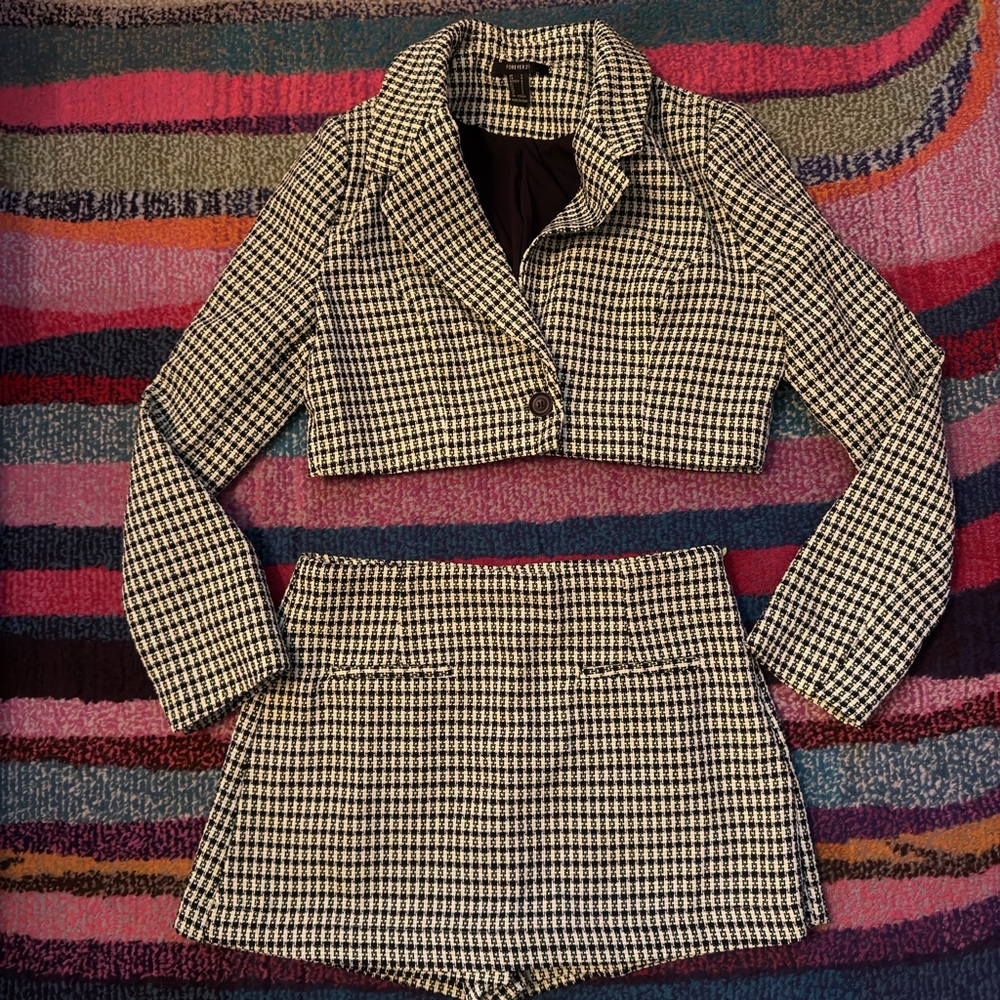 Plaid Forever21 Blazer and Shorts Set